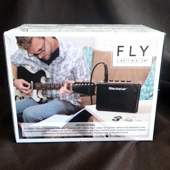 Blackstar Fly 3 Portable 3 Watt Mini Guitar Amplifier - Picture 2 of 4